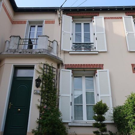 Au Jardin De L'éventail Bed and Breakfast Le Mans Exterior foto